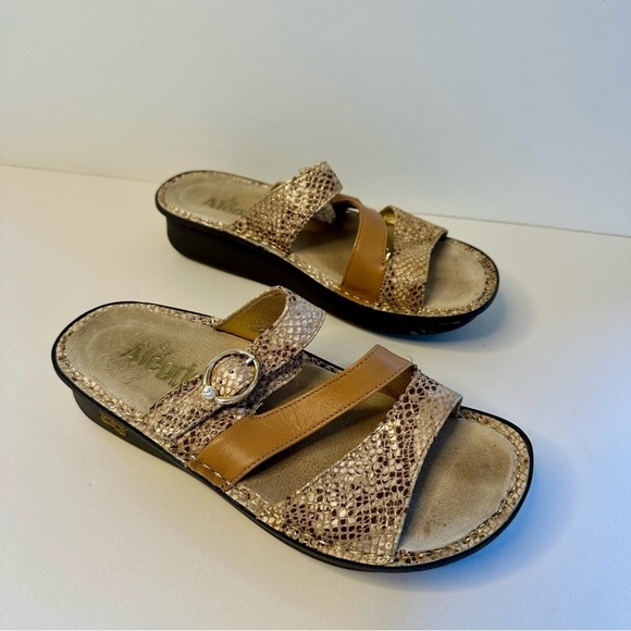 Alegria Shoes - Alegria Colette Posh Gold Sandal Size 7-7.5 EU 37